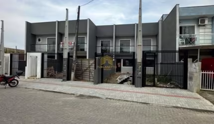 Casa com 3 quartos à venda na dos Professores, 80, Boehmerwald, Joinville por R$ 460.000