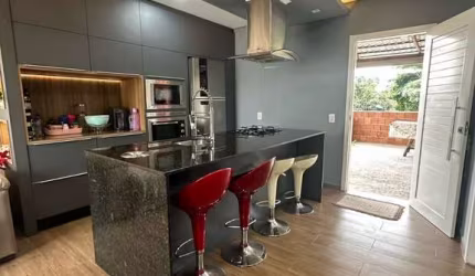 Casa com 4 quartos à venda na Rua Cidade de Orós, 3, Itaum, Joinville por R$ 400.000