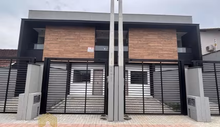 Casa com 2 quartos à venda na Cidade de Ourinhos, 32, Adhemar Garcia, Joinville por R$ 289.000