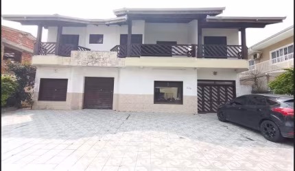 Comercial para Venda em Joinville, Guanabara, 4 dormitórios, 4 suítes, 5 banheiros, 3 vagas