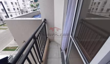 Apartamento com 2 quartos à venda na Estrada dos Teixeiras, 80, Taquara, Rio de Janeiro, 65 m2 por R$ 180.000