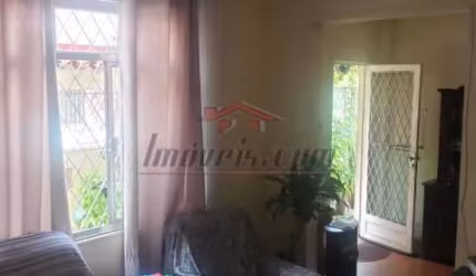 Casa em condomínio fechado com 4 quartos à venda na Rua Albano, 241, Praça Seca, Rio de Janeiro, 175 m2 por R$ 320.000