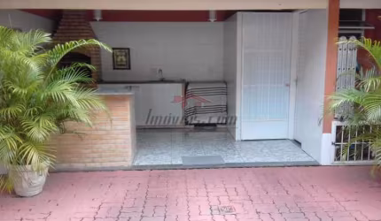 Casa em condomínio fechado com 2 quartos à venda na Rua Maranga, 303, Praça Seca, Rio de Janeiro, 72 m2 por R$ 200.000