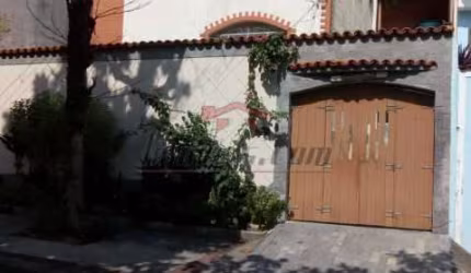 Casa em condomínio fechado com 3 quartos à venda na Rua Florianópolis, 1810, Praça Seca, Rio de Janeiro, 77 m2 por R$ 450.000