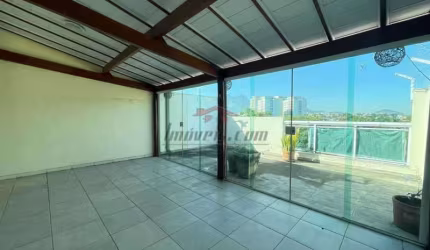 Casa em condomínio fechado com 3 quartos à venda na Rua Apolonia Pinto, 290, Tanque, Rio de Janeiro, 220 m2 por R$ 535.000