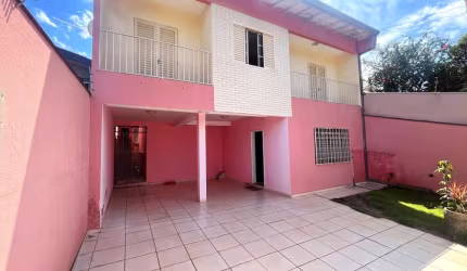 Sobrado 03 Quartos com Piscina - Jd Santos Dumont