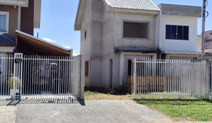 Sobrado  c/ 70m² - 02 Quartos  -  c/ Opção para Amplo Ático - Quintal - Churrasqueira - Weisopolis - Pinhais - PR