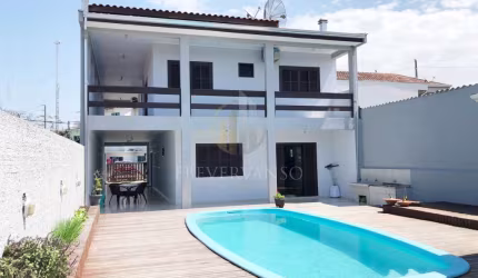 Sobrado  em Cohapar - Guaratuba, PR