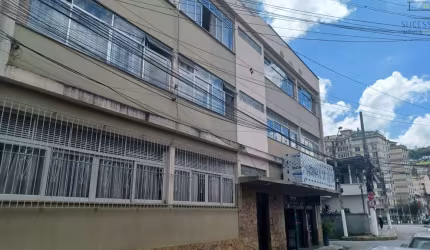Apartamento à venda no Centro