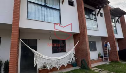 Casa em condomínio - 3 suítes - Próximo ao centro de Lauro de Freitas