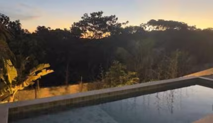 Casa em condomínio fechado com 4 quartos para alugar na Rua Caraíva, 22, Alphaville (Abrantes), Camaçari por R$ 13.000