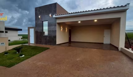 Casa em Condomínio à Venda: 3 Quartos, 1 Suíte, 2 Salas, 3 Banheiros e 2 Vagas, 150m² - Cravinhos-SP, Centro.