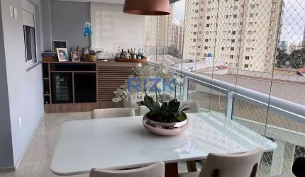 Apartamento a venda na Aclimação.