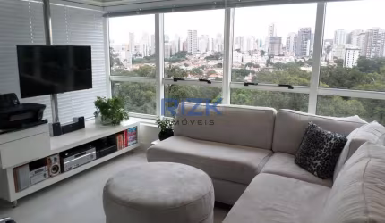 Apartamento a venda na  Aclimação.