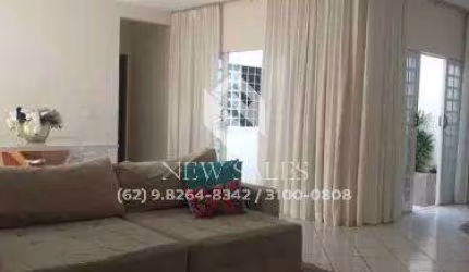 OPORTUNIDADE ! Casa 4 quartos, lote amplo - Jardim América