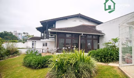 Casa com 4 dormitórios à venda, 600 m² por R$ 1.950.000,00 - Velha - Blumenau/SC