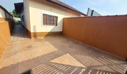 Casa à venda em Itanhaém, Nsra do Sion, com 2 quartos, com 49.68 m²