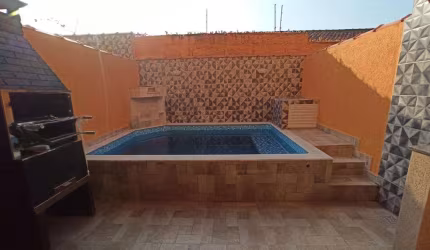 Sobrado à venda em Itanhaém, null, com 2 suítes, com 76 m²
