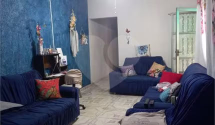 Casa com 2 quartos à venda em Guaturinho - SP