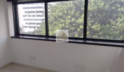 Sala Comercial, 63 m2 no coração de MOEMA