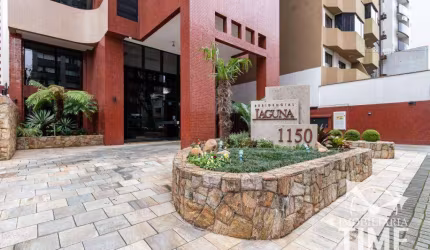 Apartamento com 3 dormitórios para alugar, 113 m² por R$ 6.972,00/mês - Batel - Curitiba/PR