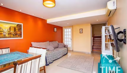 Sobrado com 3 dormitórios para alugar, 247 m² por R$ 5.360/mês - Curitiba/PR