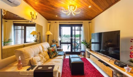 Casa com 4 quartos à venda na Rua Caeté, 600, Vila Assunção, Porto Alegre, 500 m2 por R$ 1.590.000