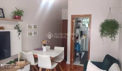 Apartamento com 3 quartos à venda na Rua Lasar Segall, 125, São Sebastião, Porto Alegre, 54 m2 por R$ 275.000