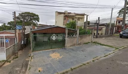 Casa com 2 quartos à venda na Rua Seival, 128, Vila Jardim, Porto Alegre, 78 m2 por R$ 180.000