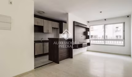Apartamento com 2 quartos à venda na Avenida Cascais, 99, Passo das Pedras, Porto Alegre, 48 m2 por R$ 219.000