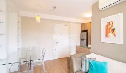 Apartamento com 2 quartos para alugar na Avenida Arnaldo Bohrer, 175, Teresópolis, Porto Alegre, 51 m2 por R$ 1.700