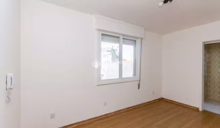 Apartamento com 1 quarto para alugar na Rua General Salustiano, 340, Centro Histórico, Porto Alegre, 35 m2 por R$ 950