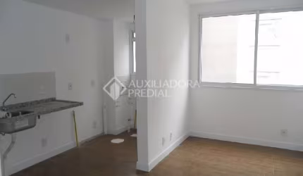 Apartamento com 2 quartos para alugar na Avenida Juca Batista, 250, Cavalhada, Porto Alegre, 46 m2 por R$ 1.500