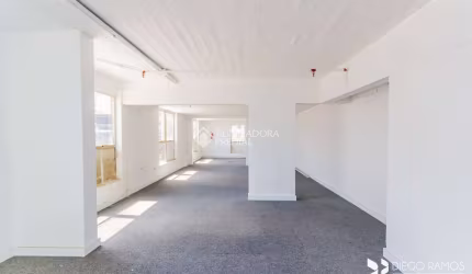 Sala comercial para alugar na Rua General Bento Martins, 24, Centro Histórico, Porto Alegre, 154 m2 por R$ 2.000