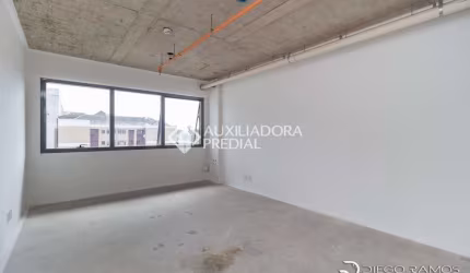 Sala comercial para alugar na Avenida Assis Brasil, 2827, Passo da Areia, Porto Alegre, 36 m2 por R$ 1.200