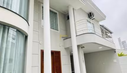 Casa com 03 dormitórios sendo 01 suíte à venda, 180 m² por R$ 1.750.000,00 - São Judas - Itajaí/SC