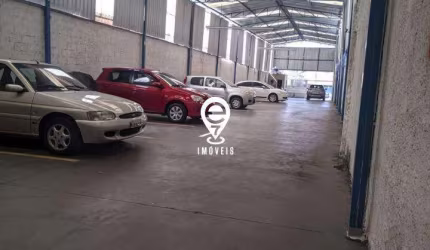EXCELENTE GALPÃO DE 400M² NO MOINHO VELHO!
