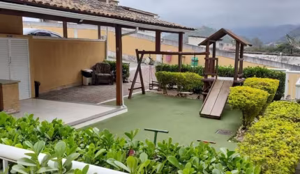 Casa com 4 dormitórios à venda, 120 m² por R$ 380.000 - Taquara - Rio de Janeiro/RJ