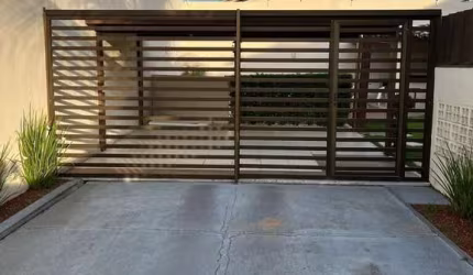 Casa à venda no bairro BURAQUINHO em Lauro de Freitas/BA