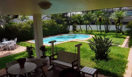 Casa com 6 quartos à venda na Rua Calíope, 174, Jardim Guedala, São Paulo por R$ 3.500.000