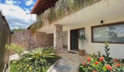 CASA SÃO JOÃO BATISTA 4 QUARTOS PISCINA 385 M2 PAMPULHA PROX A SANTA MONICA SANTA BRANCA BH FINANCIA