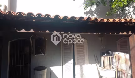 Casa em condomínio fechado com 4 quartos à venda na Rua Vaz de Caminha, Cachambi, Rio de Janeiro, 327 m2 por R$ 530.000