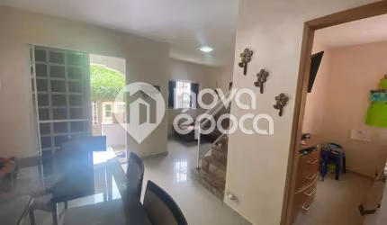 Casa em condomínio fechado com 3 quartos à venda na Rua Ramos da Fonseca, Méier, Rio de Janeiro, 252 m2 por R$ 690.000