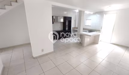 Casa em condomínio fechado com 3 quartos à venda na Rua Amanda Guimarães, Portuguesa, Rio de Janeiro, 270 m2 por R$ 740.000
