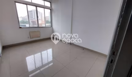 Kitnet / Stúdio à venda na Avenida Paulo de Frontin, Praça da Bandeira, Rio de Janeiro, 33 m2 por R$ 160.000