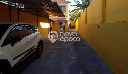 Casa em condomínio fechado com 2 quartos à venda na Rua Eutiquio Soledade, Tauá, Rio de Janeiro, 101 m2 por R$ 670.000