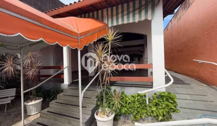 Casa com 2 quartos à venda na Rua Macambira, Bento Ribeiro, Rio de Janeiro, 400 m2 por R$ 1.390.000