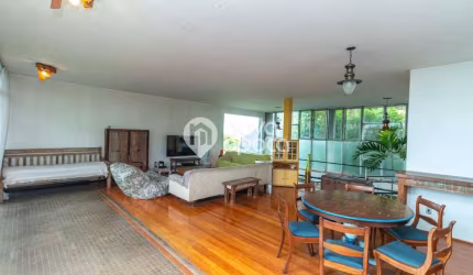 Casa com 3 quartos à venda na Travessa Xavier dos Passos, Santa Teresa, Rio de Janeiro, 300 m2 por R$ 2.500.000