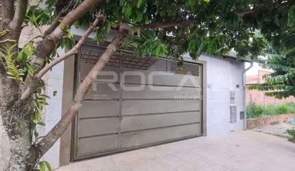Casa à venda com edícula e piscina em Americo Alves Margarido, São Carlos
