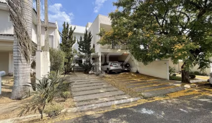 Casa de luxo em condomínio no Bosque de São Carlos